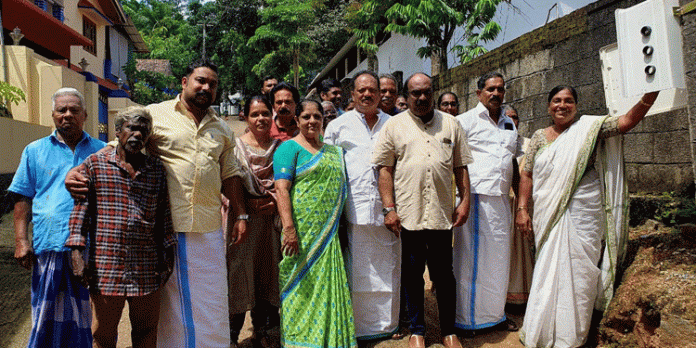 അങ്ങാടി ഗ്രാമ പഞ്ചായത്തില് തെരുവ് വിളക്കുകൾ ഉദ്ഘാടനം ചെയ്തു അങ്ങാടി ഗ്രാമ പഞ്ചായത്തില് തെരുവ് വിളക്കുകൾ ഉദ്ഘാടനം ചെയ്തു