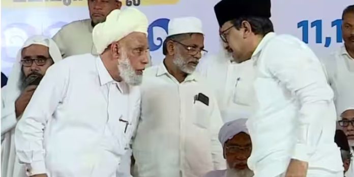 സമസ്തയുടെ നാലംഗ സമിതിക്ക് സമയം നൽകിയില്ല ; സാദിഖലി തങ്ങൾ വിദേശത്തേക്ക് സമസ്തയുടെ നാലംഗ സമിതിക്ക് സമയം നൽകിയില്ല ; സാദിഖലി തങ്ങൾ വിദേശത്തേക്ക്