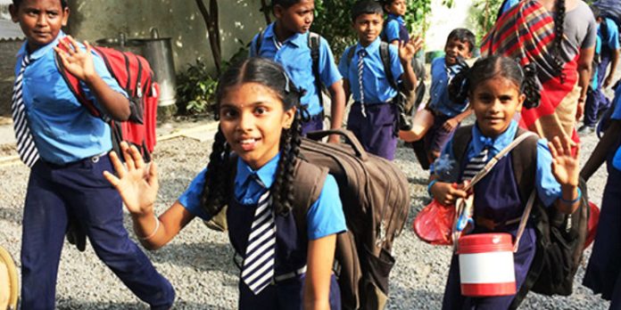 തിരുവനന്തപുരം താലൂക്കില് ദുരിതാശ്വാസ ക്യാമ്പുകള് പ്രവര്ത്തിക്കുന്ന വിദ്യാഭ്യാസ സ്ഥാപനങ്ങള്ക്ക് നാളെ അവധി തിരുവനന്തപുരം താലൂക്കില് ദുരിതാശ്വാസ ക്യാമ്പുകള് പ്രവര്ത്തിക്കുന്ന വിദ്യാഭ്യാസ സ്ഥാപനങ്ങള്ക്ക് നാളെ അവധി