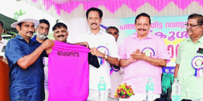 കൊടുമണ്ണിൽ ജില്ലാ സ്കൂൾ കായികമേളക്ക് സമാപനം കൊടുമണ്ണിൽ ജില്ലാ സ്കൂൾ കായികമേളക്ക് സമാപനം