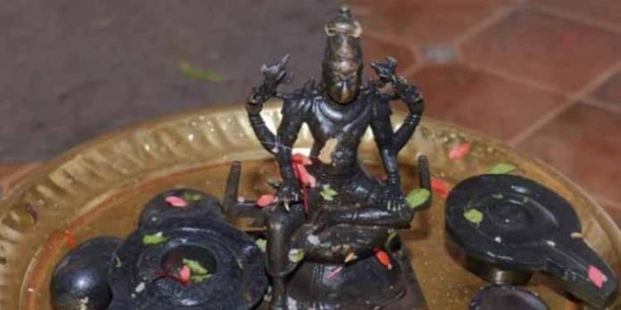 ശ്രീവല്ലഭ മഹാക്ഷേത്രത്തിൽ ജലവന്തിയിൽ പ്രതിഷ്ഠിച്ചിരുന്ന മഹാവിഷ്ണുവിൻ്റെ രഹസ്യ ബിംബം കണ്ടുകിട്ടി ശ്രീവല്ലഭ മഹാക്ഷേത്രത്തിൽ ജലവന്തിയിൽ പ്രതിഷ്ഠിച്ചിരുന്ന മഹാവിഷ്ണുവിൻ്റെ രഹസ്യ ബിംബം കണ്ടുകിട്ടി