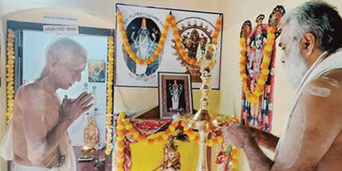 ശ്രീവല്ലഭക്ഷേത്രത്തിൽ ഉത്ഥാന ഏകാദശിയുടെ ഭാഗമായുള്ള ഭാഗവതസപ്താഹം തുടങ്ങി ശ്രീവല്ലഭക്ഷേത്രത്തിൽ ഉത്ഥാന ഏകാദശിയുടെ ഭാഗമായുള്ള ഭാഗവതസപ്താഹം തുടങ്ങി