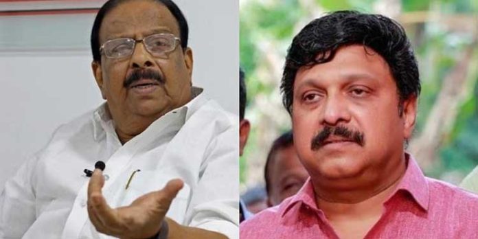 സോളാര് കേസ് ; ഗണേഷ് കുമാർ ഗൂഡാലോചനയിലെ കേന്ദ്ര ബിന്ദു – കേരളം കാതോർത്ത വിധിയെന്ന് കെ. സുധാകരൻ സോളാര് കേസ് ; ഗണേഷ് കുമാർ ഗൂഡാലോചനയിലെ കേന്ദ്ര ബിന്ദു – കേരളം കാതോർത്ത വിധിയെന്ന് കെ. സുധാകരൻ