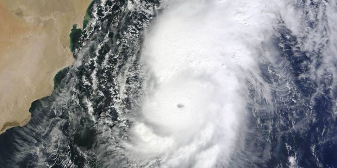 അറബിക്കടലിൽ തേജ് ചുഴലിക്കാറ്റ് രൂപപ്പെട്ടു ; ഇന്ത്യൻ തീരത്തിന് ഭീഷണിയില്ല അറബിക്കടലിൽ തേജ് ചുഴലിക്കാറ്റ് രൂപപ്പെട്ടു ; ഇന്ത്യൻ തീരത്തിന് ഭീഷണിയില്ല