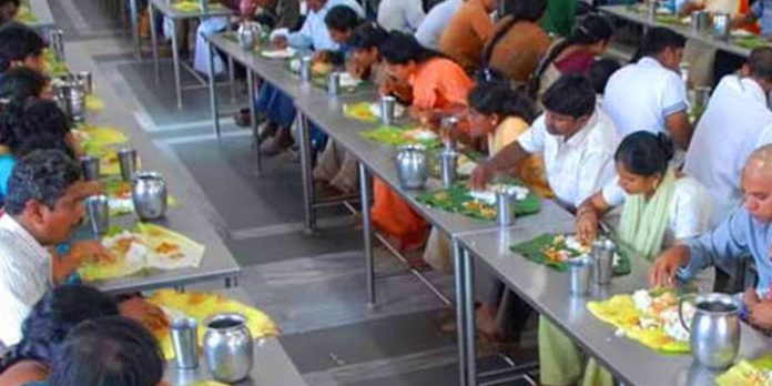 തിരുപ്പതി ക്ഷേത്രത്തിൽ അന്നദാനം നടത്താൻ ചെലവേറും ; സംഭാവന തുക ഉയർത്തി തിരുപ്പതി ക്ഷേത്രത്തിൽ അന്നദാനം നടത്താൻ ചെലവേറും ; സംഭാവന തുക ഉയർത്തി