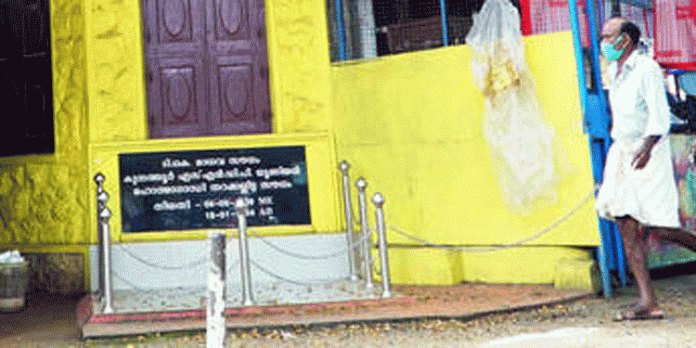 ദക്ഷിണേന്ത്യയിൽ ഗാന്ധിജി തറക്കല്ലിട്ട ഏക കെട്ടിടം ; ടി.കെ.മാധവ സൗധം ദക്ഷിണേന്ത്യയിൽ ഗാന്ധിജി തറക്കല്ലിട്ട ഏക കെട്ടിടം ; ടി.കെ.മാധവ സൗധം