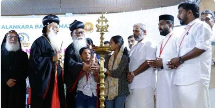 പ്രാര്ത്ഥനയില് വേരൂന്നിയ തലമുറ പ്രതീക്ഷയും കരുത്തുമാണ് പ്രാര്ത്ഥനയില് വേരൂന്നിയ തലമുറ പ്രതീക്ഷയും കരുത്തുമാണ്