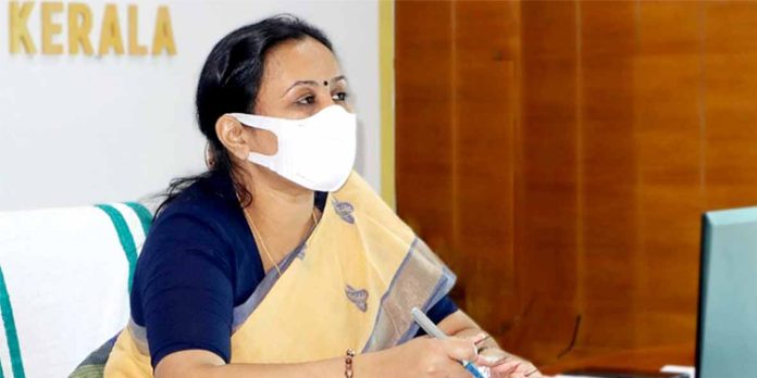 മുട്ട മയോണൈസ് നിരോധിച്ചതാണ് , വീഴ്ചയെങ്കിൽ ഹോട്ടലുകൾ പൂട്ടിക്കും : മന്ത്രി വീണ ജോർജ് മുട്ട മയോണൈസ് നിരോധിച്ചതാണ് , വീഴ്ചയെങ്കിൽ ഹോട്ടലുകൾ പൂട്ടിക്കും : മന്ത്രി വീണ ജോർജ്
