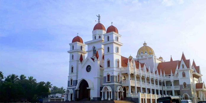 വെട്ടുകാട് പള്ളി പ്രധാന ഹെറിറ്റേജ് ടൂറിസം പദ്ധതിയിൽ ഉൾപ്പെടുത്തും വെട്ടുകാട് പള്ളി പ്രധാന ഹെറിറ്റേജ് ടൂറിസം പദ്ധതിയിൽ ഉൾപ്പെടുത്തും