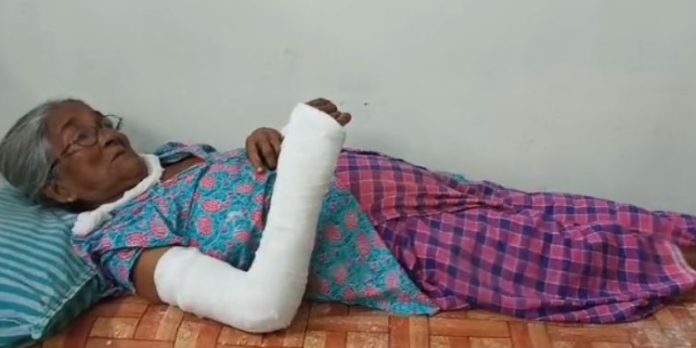 മാസത്തവണ മുടങ്ങിയതിന് വൃദ്ധമാതാവിന് നേരെ ബ്ലേഡ് മാഫിയയുടെ ആക്രമണം മാസത്തവണ മുടങ്ങിയതിന് വൃദ്ധമാതാവിന് നേരെ ബ്ലേഡ് മാഫിയയുടെ ആക്രമണം