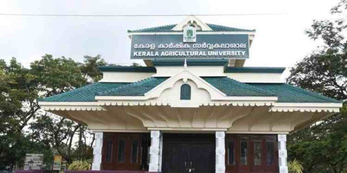 കാര്ഷിക സര്വകലാശാലയില് പിന്വാതില് നിയമനം ; പി എസ് സിയിൽ റിപ്പോര്ട്ട് ചെയ്തത് 7 ഒഴിവ് മാത്രം കാര്ഷിക സര്വകലാശാലയില് പിന്വാതില് നിയമനം ; പി എസ് സിയിൽ റിപ്പോര്ട്ട് ചെയ്തത് 7 ഒഴിവ് മാത്രം