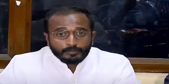 കേരളവർമ്മ കോളേജ് യൂണിയന് തെരഞ്ഞെടുപ്പ്; ടാബുലേഷൻ ഷീറ്റ് വ്യാജമാണെന്ന് കെ.എസ്.യു കേരളവർമ്മ കോളേജ് യൂണിയന് തെരഞ്ഞെടുപ്പ്; ടാബുലേഷൻ ഷീറ്റ് വ്യാജമാണെന്ന് കെ.എസ്.യു