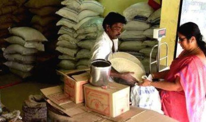 സംസ്ഥാനത്തെ റേഷന് വിതരണം വീണ്ടും മുടങ്ങി സംസ്ഥാനത്തെ റേഷന് വിതരണം വീണ്ടും മുടങ്ങി