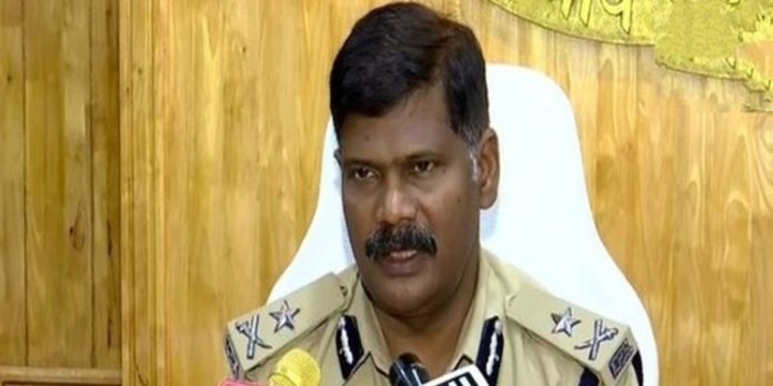 ആറു വയസുകാരിക്കായി പല ടീമുകളായി അന്വേഷണം ഊര്ജ്ജിതം ; ഐജി സ്പര്ജന് കുമാര് ആറു വയസുകാരിക്കായി പല ടീമുകളായി അന്വേഷണം ഊര്ജ്ജിതം ; ഐജി സ്പര്ജന് കുമാര്