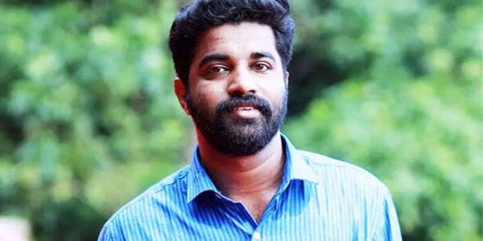 തെരഞ്ഞെടുപ്പ് സാമഗ്രികൾ ഇപ്പോഴും കോളേജിൽ ഉണ്ട്, ബാലറ്റ് പേപ്പർ ഉൾപ്പെടെ പരിശോധിച്ചോളൂ ; എസ്എഫ്ഐ സംസ്ഥാന സെക്രട്ടറി തെരഞ്ഞെടുപ്പ് സാമഗ്രികൾ ഇപ്പോഴും കോളേജിൽ ഉണ്ട്, ബാലറ്റ് പേപ്പർ ഉൾപ്പെടെ പരിശോധിച്ചോളൂ ; എസ്എഫ്ഐ സംസ്ഥാന സെക്രട്ടറി
