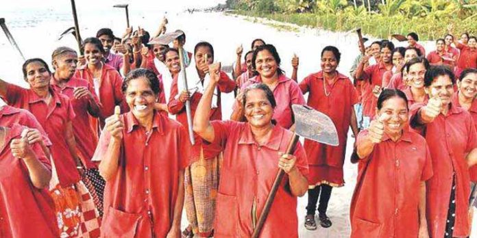 എൻ.ആർ.ഇ.ജി വർക്കേഴ്സ് യൂണിയൻ ഉപരോധസമരം സംഘടിപ്പിച്ചു എൻ.ആർ.ഇ.ജി വർക്കേഴ്സ് യൂണിയൻ ഉപരോധസമരം സംഘടിപ്പിച്ചു