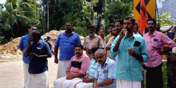 ഭാരതീയ മസ്ദൂർ സംഘ് തിരുവൻവണ്ടൂർ പഞ്ചായത്ത് കമ്മിറ്റി ഓട്ടോറിക്ഷ യൂണിറ്റ് രൂപീകരിച്ചു ഭാരതീയ മസ്ദൂർ സംഘ് തിരുവൻവണ്ടൂർ പഞ്ചായത്ത് കമ്മിറ്റി ഓട്ടോറിക്ഷ യൂണിറ്റ് രൂപീകരിച്ചു