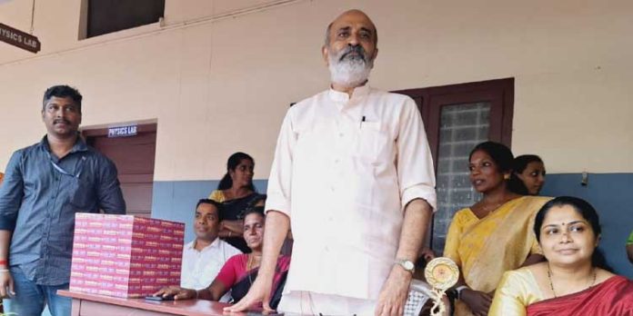 അയല്ക്കൂട്ടങ്ങളെ ശക്തിപ്പെടുത്താൻ ‘തിരികെ സ്കൂളിൽ’ ക്യാമ്പയിൻ സഹായകമാകും : അഡ്വ. മാത്യു ടി തോമസ് എംഎൽഎ അയല്ക്കൂട്ടങ്ങളെ ശക്തിപ്പെടുത്താൻ ‘തിരികെ സ്കൂളിൽ’ ക്യാമ്പയിൻ സഹായകമാകും : അഡ്വ. മാത്യു ടി തോമസ് എംഎൽഎ