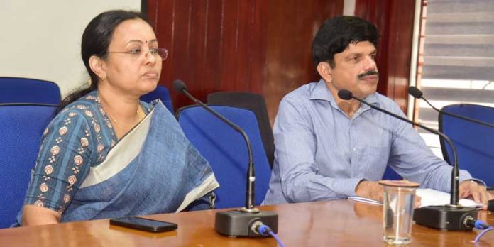 അബാന് ഫ്ളൈ ഓവര് : ഭൂമി ഏറ്റെടുക്കല് നടപടികള് ദ്രുതഗതിയിലാക്കും ; മന്ത്രി വീണാ ജോര്ജ് അബാന് ഫ്ളൈ ഓവര് : ഭൂമി ഏറ്റെടുക്കല് നടപടികള് ദ്രുതഗതിയിലാക്കും ; മന്ത്രി വീണാ ജോര്ജ്