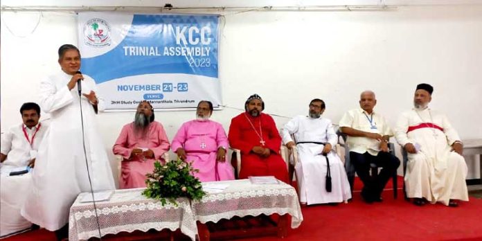 വിഴിഞ്ഞം തുറമുഖ ആഘാത പഠനം സർക്കാർ സത്യസന്ധമായി നടത്തണം : കെസിസി വിഴിഞ്ഞം തുറമുഖ ആഘാത പഠനം സർക്കാർ സത്യസന്ധമായി നടത്തണം : കെസിസി
