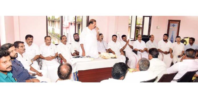 ശബരിമല മണ്ഡലകാലം ; അടിസ്ഥാന സൗകര്യങ്ങൾ മെച്ചപ്പെടുത്തണമെന്ന് കേരള യൂത്ത് ഫ്രണ്ട് (എം) പത്തനംതിട്ട ജില്ല നേതൃത്വ യോഗം ശബരിമല മണ്ഡലകാലം ; അടിസ്ഥാന സൗകര്യങ്ങൾ മെച്ചപ്പെടുത്തണമെന്ന് കേരള യൂത്ത് ഫ്രണ്ട് (എം) പത്തനംതിട്ട ജില്ല നേതൃത്വ യോഗം