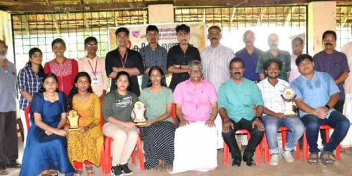 തിരുവൻവണ്ടൂർ ചാരിറ്റബിൾ സൊസൈറ്റി ക്വിസ് മത്സരം സംഘടിപ്പിച്ചു തിരുവൻവണ്ടൂർ ചാരിറ്റബിൾ സൊസൈറ്റി ക്വിസ് മത്സരം സംഘടിപ്പിച്ചു