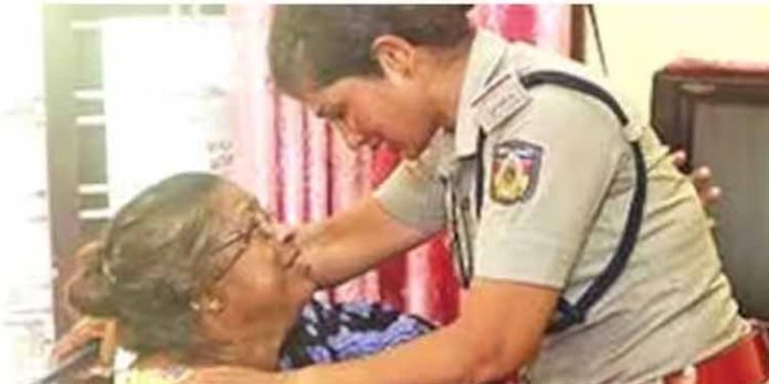 കോടതി വിധി നടപ്പാക്കാനെത്തിയ ഉദ്യോഗസ്ഥർക്കും പോലീസുകാർക്കും മുന്നിൽ വീട്ടമ്മയുടെ ആത്മഹത്യാശ്രമം കോടതി വിധി നടപ്പാക്കാനെത്തിയ ഉദ്യോഗസ്ഥർക്കും പോലീസുകാർക്കും മുന്നിൽ വീട്ടമ്മയുടെ ആത്മഹത്യാശ്രമം