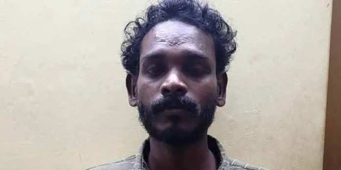 ചികില്സയിലുള്ള അയല്ക്കാരനെ ആശുപത്രിയിലെത്തിക്കാനെത്തി ; ഒടുവില് മാലയുമായി മുങ്ങി,യുവാവ് അറസ്റ്റില് ചികില്സയിലുള്ള അയല്ക്കാരനെ ആശുപത്രിയിലെത്തിക്കാനെത്തി ; ഒടുവില് മാലയുമായി മുങ്ങി,യുവാവ് അറസ്റ്റില്