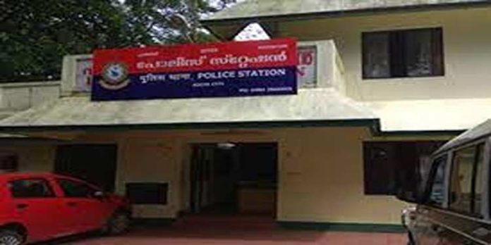 സംസ്ഥാനത്ത് പോലീസ് സ്റ്റേഷനുകളുടെ ഘടനയിൽ വീണ്ടും മാറ്റം വരുന്നു സംസ്ഥാനത്ത് പോലീസ് സ്റ്റേഷനുകളുടെ ഘടനയിൽ വീണ്ടും മാറ്റം വരുന്നു