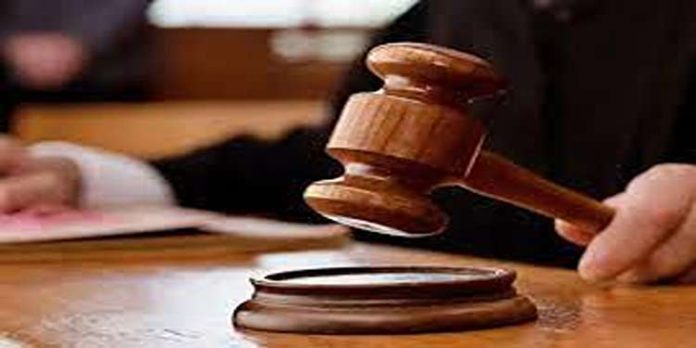 വിദ്യാര്ഥിയുടെ മുടി മുറിച്ച സംഭവം; പ്രധാനധ്യാപികയുടെ മുൻകൂർ ജാമ്യാപേക്ഷ ഇന്ന് പരിഗണിക്കും വിദ്യാര്ഥിയുടെ മുടി മുറിച്ച സംഭവം; പ്രധാനധ്യാപികയുടെ മുൻകൂർ ജാമ്യാപേക്ഷ ഇന്ന് പരിഗണിക്കും