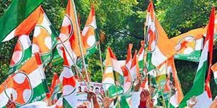 വ്യാജ ഐഡി: തിരഞ്ഞെടുപ്പ് കമ്മീഷന് കെപിസിസി വിശദീകരണം നൽകിയില്ല വ്യാജ ഐഡി: തിരഞ്ഞെടുപ്പ് കമ്മീഷന് കെപിസിസി വിശദീകരണം നൽകിയില്ല