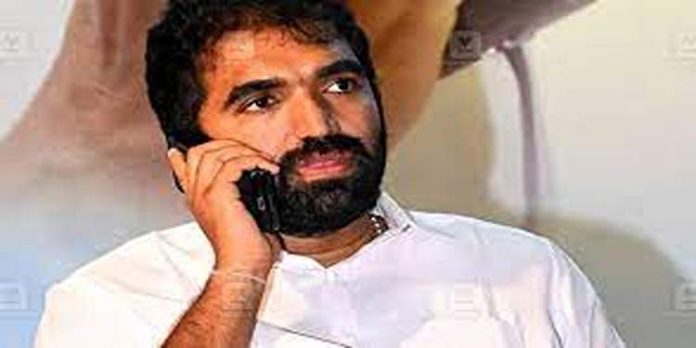 ഒരു പൊളിറ്റിക്കൽ ടാർഗറ്റിനും രാഹുൽ മാങ്കൂട്ടത്തിലിനെ വിട്ടു കൊടുക്കില്ലെന്ന് ചാണ്ടി ഉമ്മൻ ഒരു പൊളിറ്റിക്കൽ ടാർഗറ്റിനും രാഹുൽ മാങ്കൂട്ടത്തിലിനെ വിട്ടു കൊടുക്കില്ലെന്ന് ചാണ്ടി ഉമ്മൻ