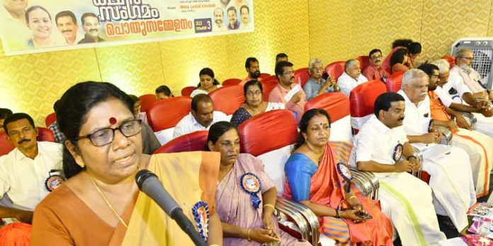 കാലിത്തീറ്റവില ക്രമീകരിക്കും : മന്ത്രി ജെ. ചിഞ്ചുറാണി കാലിത്തീറ്റവില ക്രമീകരിക്കും : മന്ത്രി ജെ. ചിഞ്ചുറാണി