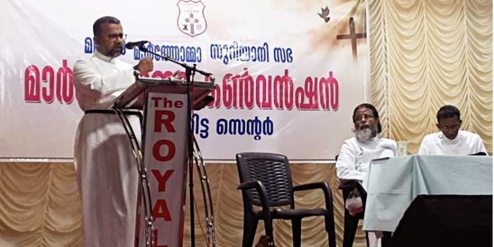 ദൈവഹിതം തിരിച്ചറിഞ്ഞ് ജീവിക്കുന്നവർക്ക് പ്രതിസന്ധികളെ തരണം ചെയ്യാൻ സാധിക്കുമെന്ന് റവ. ഷാജി തോമസ് ചാത്തന്നൂർ ദൈവഹിതം തിരിച്ചറിഞ്ഞ് ജീവിക്കുന്നവർക്ക് പ്രതിസന്ധികളെ തരണം ചെയ്യാൻ സാധിക്കുമെന്ന് റവ. ഷാജി തോമസ് ചാത്തന്നൂർ
