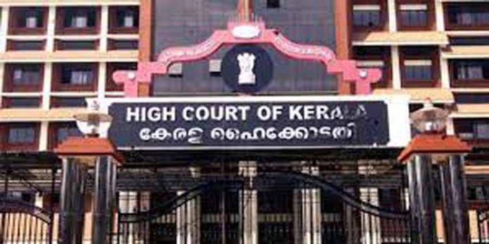 ഭിന്നശേഷിക്കാരൻ വാങ്ങിയ 12 വർഷത്തെ ക്ഷേമ പെൻഷൻ തിരിച്ചെടുക്കാനുള്ള സർക്കാർ നീക്കത്തിന് തിരിച്ചടി ഭിന്നശേഷിക്കാരൻ വാങ്ങിയ 12 വർഷത്തെ ക്ഷേമ പെൻഷൻ തിരിച്ചെടുക്കാനുള്ള സർക്കാർ നീക്കത്തിന് തിരിച്ചടി