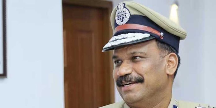 എലത്തൂർ ട്രെയിൻ തീവെയ്പ്പ് : ആറ് മാസത്തിന് ശേഷം ഐജി പി വിജയന്റെ സസ്പെൻഷൻ പിൻവലിച്ചു – മുഖ്യമന്ത്രി ഉത്തരവിറക്കി എലത്തൂർ ട്രെയിൻ തീവെയ്പ്പ് : ആറ് മാസത്തിന് ശേഷം ഐജി പി വിജയന്റെ സസ്പെൻഷൻ പിൻവലിച്ചു – മുഖ്യമന്ത്രി ഉത്തരവിറക്കി