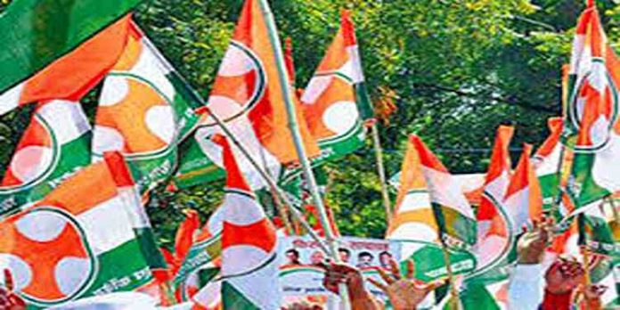 ഇടുക്കിയിലെ യൂത്ത് കോൺഗ്രസ് സംഘടനാ തെരഞ്ഞെടുപ്പ്: സിപിഎം പ്രവർത്തകരും വോട്ട് ചെയ്തെന്ന് ആക്ഷേപം ഇടുക്കിയിലെ യൂത്ത് കോൺഗ്രസ് സംഘടനാ തെരഞ്ഞെടുപ്പ്: സിപിഎം പ്രവർത്തകരും വോട്ട് ചെയ്തെന്ന് ആക്ഷേപം