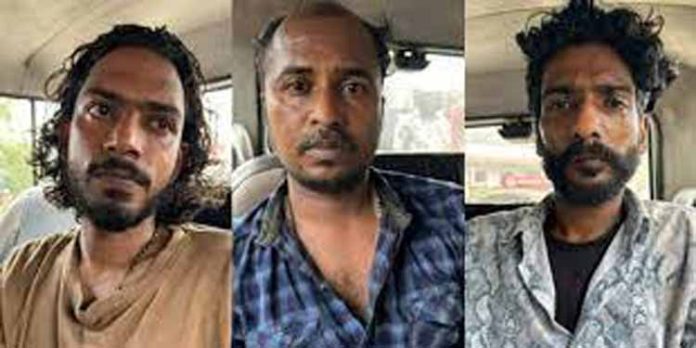 ആലപ്പുഴ ചേര്ത്തലയില് വൻ കഞ്ചാവുവേട്ട ; 3 പേർ പിടിയിൽ ആലപ്പുഴ ചേര്ത്തലയില് വൻ കഞ്ചാവുവേട്ട ; 3 പേർ പിടിയിൽ