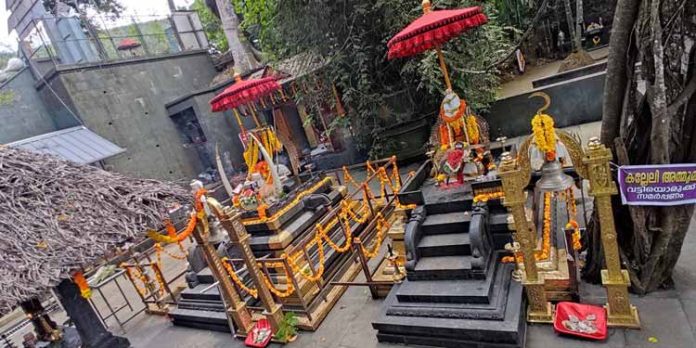കല്ലേലി ഊരാളി അപ്പൂപ്പന് കാവിലെ മണ്ഡല മകര വിളക്ക് മഹോത്സവം നവംബര് 17 മുതല് ജനുവരി 15 വരെ കല്ലേലി ഊരാളി അപ്പൂപ്പന് കാവിലെ മണ്ഡല മകര വിളക്ക് മഹോത്സവം നവംബര് 17 മുതല് ജനുവരി 15 വരെ