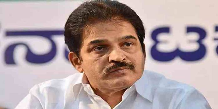 തന്റെ പ്രിയ സഹപ്രവർത്തകൻ വി ഡി സതീശന് ആശംസകൾ എന്ന് എക്സിൽ കുറിച്ച് കെ.സി.വേണുഗോപാൽ തന്റെ പ്രിയ സഹപ്രവർത്തകൻ വി ഡി സതീശന് ആശംസകൾ എന്ന് എക്സിൽ കുറിച്ച് കെ.സി.വേണുഗോപാൽ