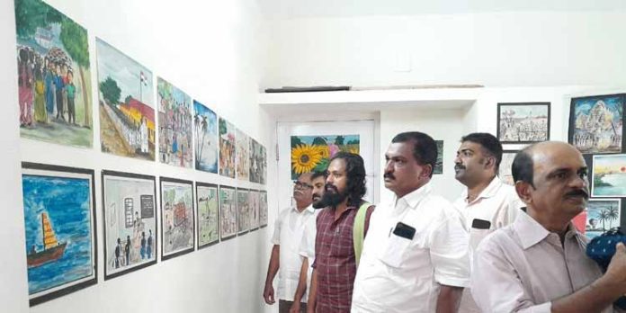മില്ലത്ത് പബ്ലിക് ലൈബ്രറിയിൽ കേരളീയം ചിത്രപ്രദർശനം ആരംഭിച്ചു മില്ലത്ത് പബ്ലിക് ലൈബ്രറിയിൽ കേരളീയം ചിത്രപ്രദർശനം ആരംഭിച്ചു