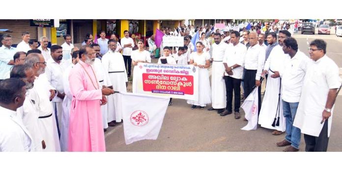 സി.എസ്.ഐ ഇലന്തൂർ വൈദിക ജില്ല കൺവെൻഷൻ സമാപന സമ്മേളനം നടന്നു സി.എസ്.ഐ ഇലന്തൂർ വൈദിക ജില്ല കൺവെൻഷൻ സമാപന സമ്മേളനം നടന്നു