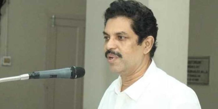 വ്യാജ വോട്ടർ ഐഡി നിർമ്മാണം : പോലീസ് അന്വേഷണം വേണം ; പ്രൊഫ. ലോപ്പസ് മാത്യു വ്യാജ വോട്ടർ ഐഡി നിർമ്മാണം : പോലീസ് അന്വേഷണം വേണം ; പ്രൊഫ. ലോപ്പസ് മാത്യു