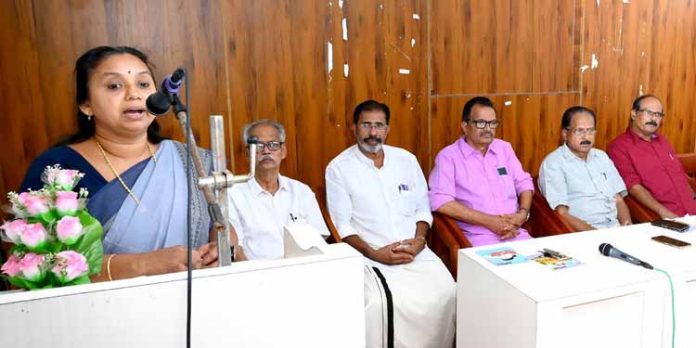 മല്ലപ്പള്ളി സർക്കിൾ സഹകരണ യൂണിയൻ്റെ ആഭിമുഖ്യത്തിൽ സഹകരണ സംഗമവും സെമിനാറും സംഘടിപ്പിച്ചു മല്ലപ്പള്ളി സർക്കിൾ സഹകരണ യൂണിയൻ്റെ ആഭിമുഖ്യത്തിൽ സഹകരണ സംഗമവും സെമിനാറും സംഘടിപ്പിച്ചു