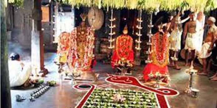 മണ്ണാറശാല ആയില്യം ; മുഴുക്കാപ്പുചാർത്തൽ ഇന്ന് തുടങ്ങും മണ്ണാറശാല ആയില്യം ; മുഴുക്കാപ്പുചാർത്തൽ ഇന്ന് തുടങ്ങും