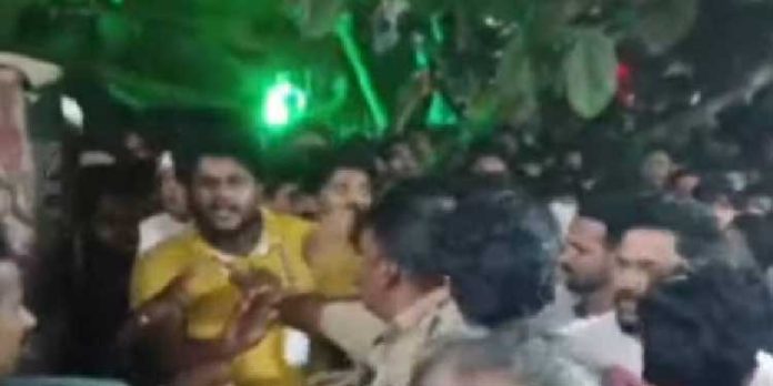 കുന്നംകുളം സബ്ജില്ലാ കലോത്സവത്തിൽ സംഘർഷം കുന്നംകുളം സബ്ജില്ലാ കലോത്സവത്തിൽ സംഘർഷം