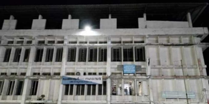 ചെങ്ങന്നൂര് നഗരസഭയില് ഇടതുമുന്നണി ഭരണസ്തംഭനം ഉണ്ടാക്കുന്നത് അവസാനിപ്പിക്കണമെന്ന് നഗരസഭാ ചെയര്പേഴ്സണ് ചെങ്ങന്നൂര് നഗരസഭയില് ഇടതുമുന്നണി ഭരണസ്തംഭനം ഉണ്ടാക്കുന്നത് അവസാനിപ്പിക്കണമെന്ന് നഗരസഭാ ചെയര്പേഴ്സണ്