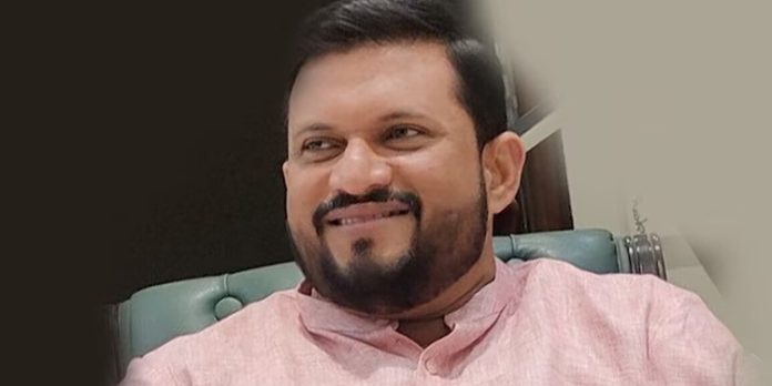 ലക്ഷദ്വീപ് എം.പി മുഹമ്മദ് ഫൈസലിന്റെ ലോക്സഭാംഗത്വം പുന:സ്ഥാപിച്ചു ലക്ഷദ്വീപ് എം.പി മുഹമ്മദ് ഫൈസലിന്റെ ലോക്സഭാംഗത്വം പുന:സ്ഥാപിച്ചു