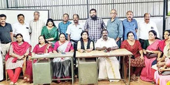 കാട്ടുപന്നിശല്യത്തിന് പരിഹാരം കാണാൻ നാരങ്ങാനം പഞ്ചായത്തിൽ സർവ്വകക്ഷി യോഗം ചേർന്നു കാട്ടുപന്നിശല്യത്തിന് പരിഹാരം കാണാൻ നാരങ്ങാനം പഞ്ചായത്തിൽ സർവ്വകക്ഷി യോഗം ചേർന്നു