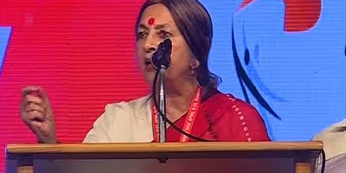 നവകേരളസദസുമായി ബന്ധിപ്പിച്ച് സമൂഹ മാധ്യമങ്ങളിൽ വ്യാജ പ്രചാരണം : ബൃന്ദ കാരാട്ട് പരാതി നൽകി നവകേരളസദസുമായി ബന്ധിപ്പിച്ച് സമൂഹ മാധ്യമങ്ങളിൽ വ്യാജ പ്രചാരണം : ബൃന്ദ കാരാട്ട് പരാതി നൽകി